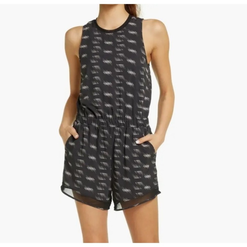 Zella All Day NWT Getaway Blouson Romper Gray Depths Nordstrom Size S $69 Pocket